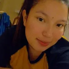 Busco trabajo cuidando bebes ( externa)