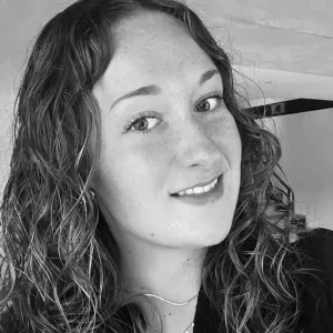 Baby-Sitter sur le secteur de Saint-Brieuc et alentours :)