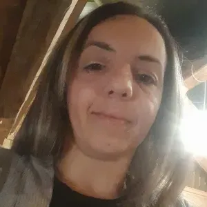 Animatrice et bb sitter pdt de langues années 