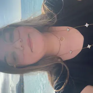 Baby-sitter qui travaille sur Vernon