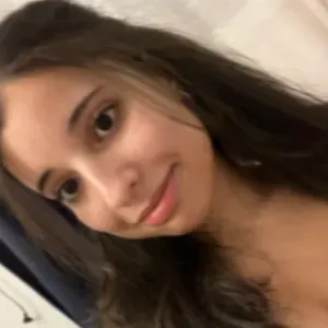 Baby-sitter depuis 2022 douce et sérieuse 💕