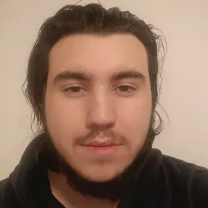Baby-sitter non expérimenté situé sur Briançon (05)