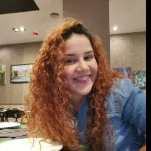 Niñera y compañera