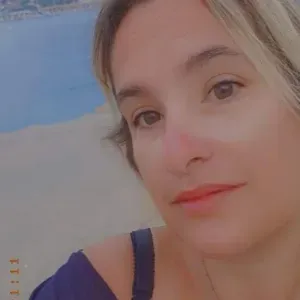 Femme de ménage et aide à la personne responsable 