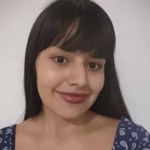 Soin d'enfants par étudiante argentine bilingue