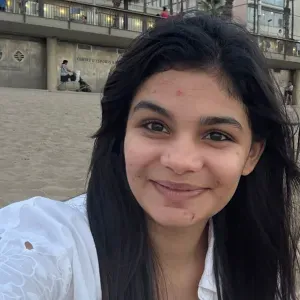 Babysitting in Barcelona, part - time or full time 