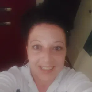 Femme de ménage responsable à  Mentonn