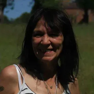 Auxiliaire de vie sociale diplômée.