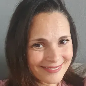 Baby-sitter expérimenté à Tours 