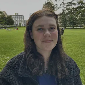 Aide domicile de confiance – Disponible rapidement