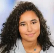 Baby-sitter expérimentée à Paris