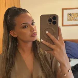 Babysitter sérieuse et attentionnée – disponible  