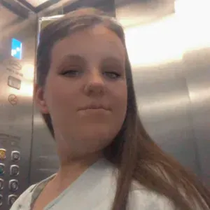 Soy una canguro de sevilla  sin experiencia 