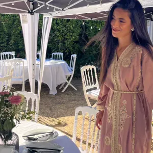 jeune baby-sitter expérimenté sur nyons