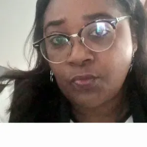 Cuidadora compassiva em Lisboa 