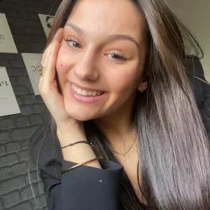 Étudiante / garde de vos animaux 