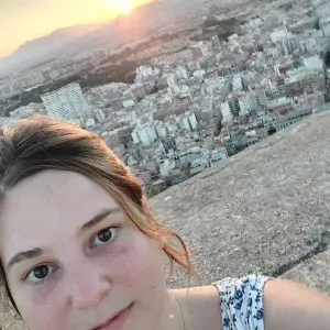 Baby-sitter amicale et professionnelle