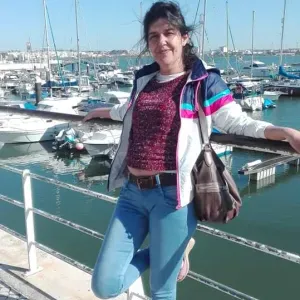 Ola sou a ana e estou a fazerPet stting em Loulé 