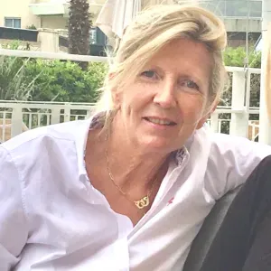 À la recherche d'une dame de compagnie 