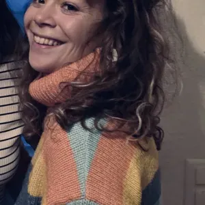 Fiona petting service in the city