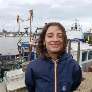 Bonjour! Je m'appelle Louise, j'ai 20 ans et je suis étudian