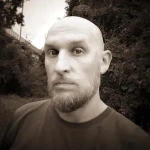 Offre d'emploi pour un(e) femme de ménage à Nanterre 92