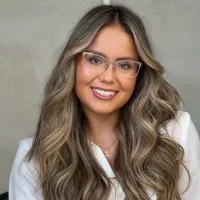 Baby-sitter trilingue avec expérience à Bordeaux