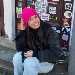 Pet sitting, levar a passear, dar banho, dar comida