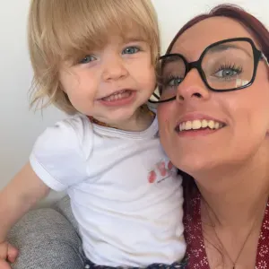 👶 Baby-sitter sérieuse et disponible (18 ans)