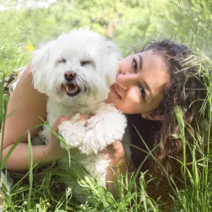 Garde de chien avec amour et attention