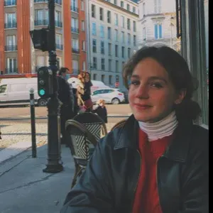 Étudiante disponible pour de l'aide aux devoirs !