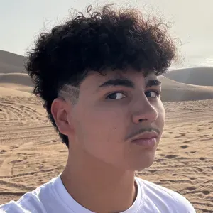 Lycéen en voie générale spécialités scientifiques