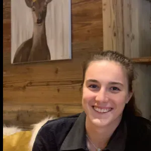 Étudiante vétérinaire pour cours d'anglais et svt