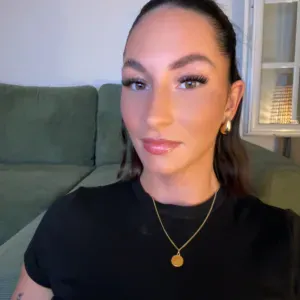 Baby-sitter expérimentée toute âges 