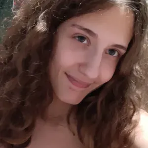 Baby-sitter polyvalente à Dijon