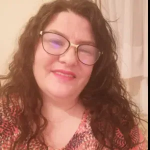 Recherche poste de garde d'enfants bilingue