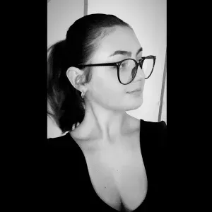 ✨ Léna, 22 ans : Baby-sitter de confiance adorée des enfants