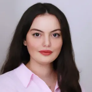 Baby-sitter expérimentée en Île-de-France 