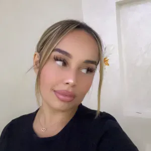 Je garde vos bouts choux (personne de confiance, et motivé)