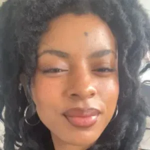 Baby-sitter fiable et créative - Paris, Saint Denis