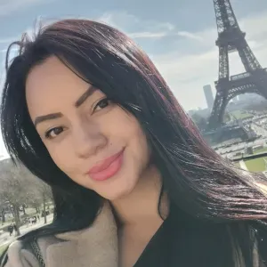 Ama de llaves en paris tambien puedo cuidar niños 