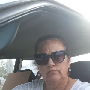 Cuidadora no domicílio a idosos