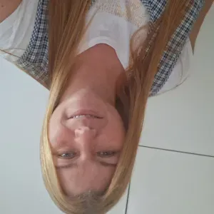 Empregada domestica e passo a ferro