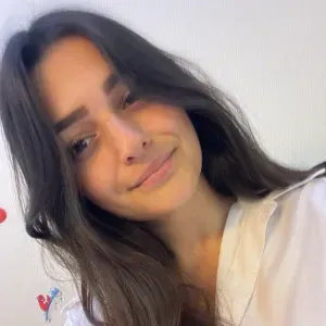 Baby-sitter qui adore les enfants ! 