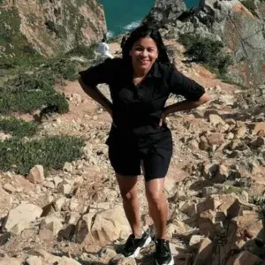 Empregada de limpeza responsável em vila Franca