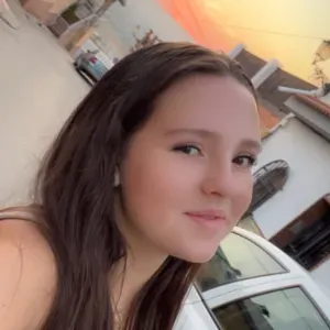 Baby sitter expérience familiale et formation ASSP