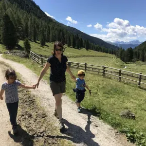 Recherche garde d'enfants pour sorties d'école