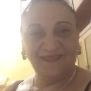 Badante a Napoli convivente 24h