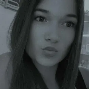  Babysitter sérieuse et bienveillante disponible