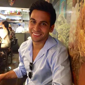 Oferta de emprego para uma babysitter em Lagoa